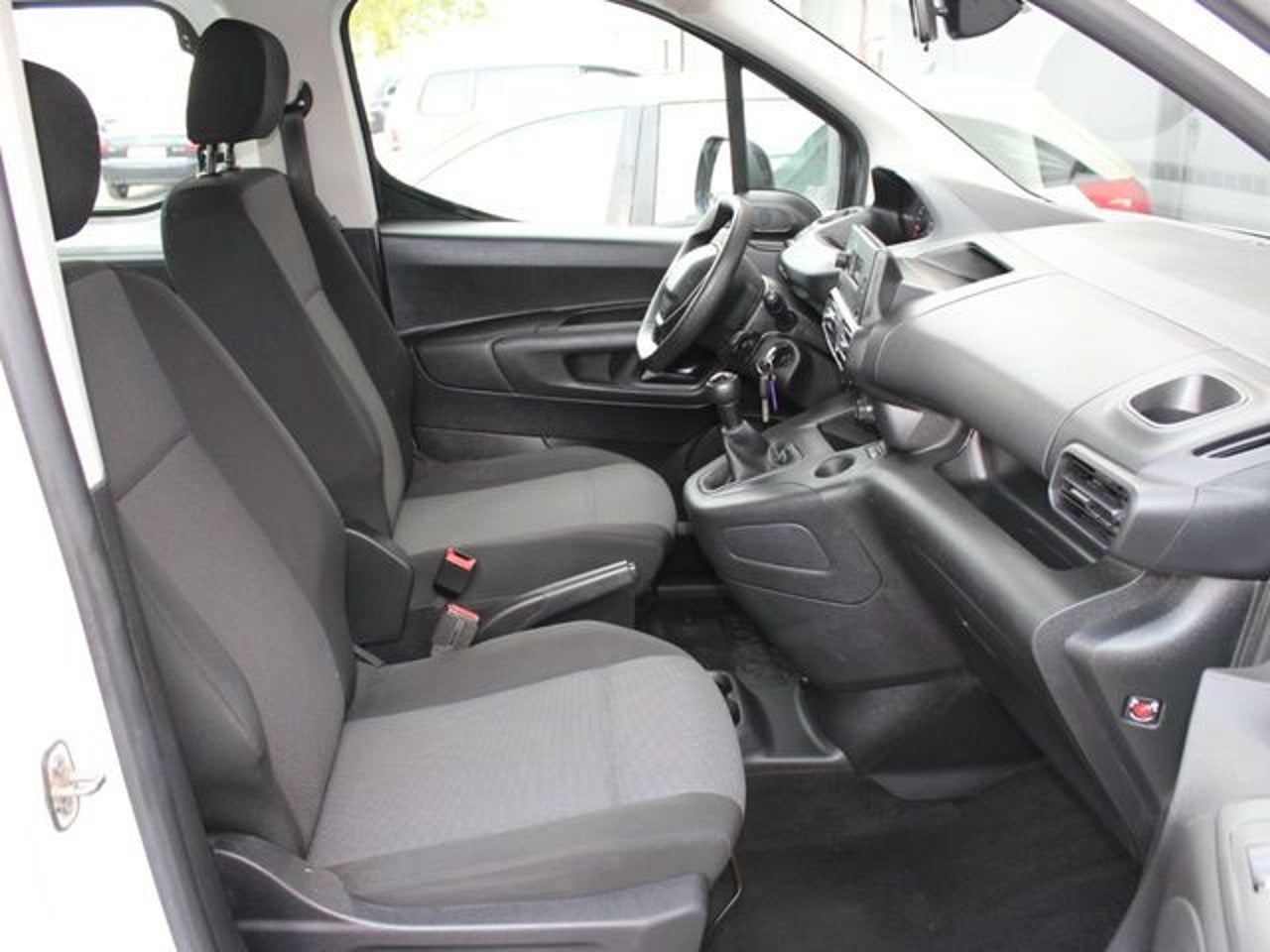 PEUGEOT Rifter