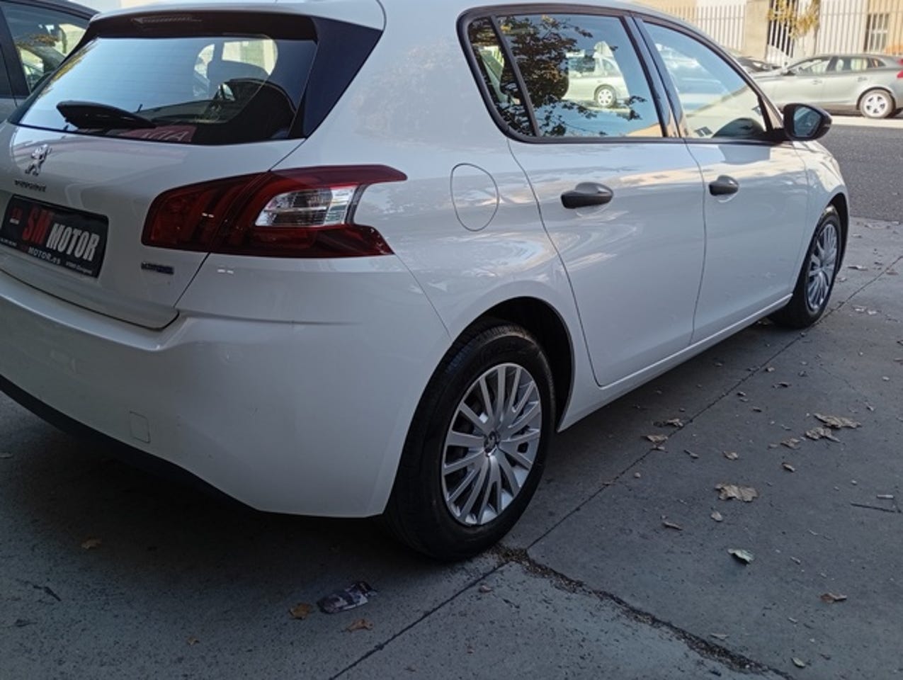 PEUGEOT 308