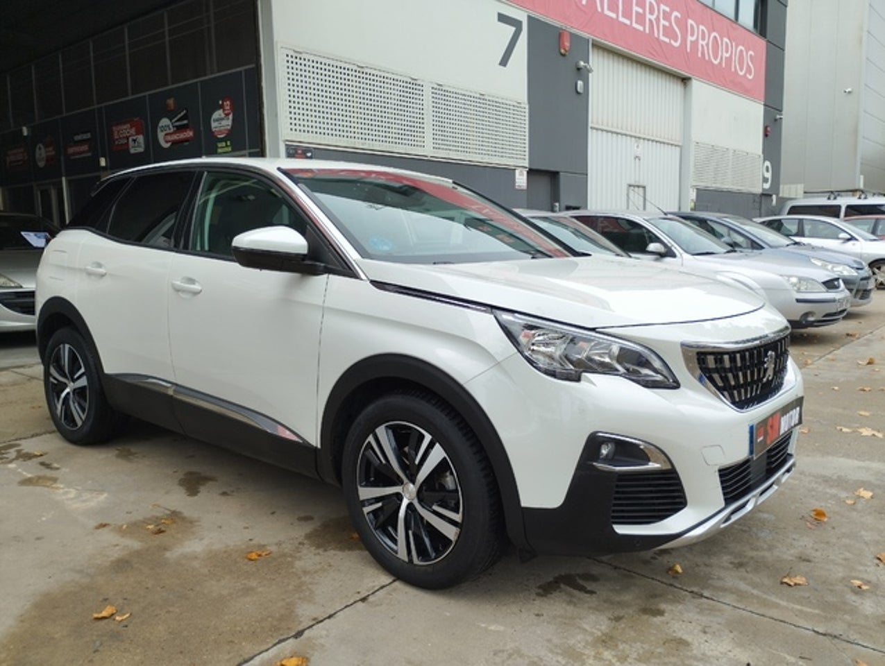 PEUGEOT 3008