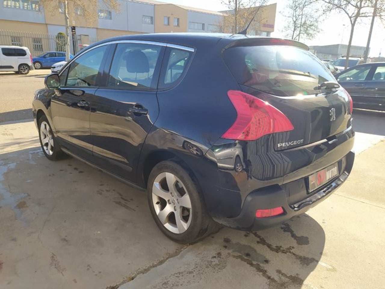PEUGEOT 3008
