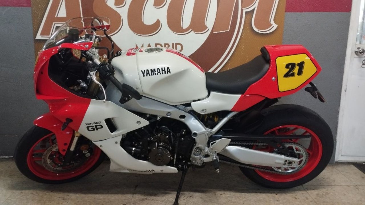 YAMAHA XSR 900 GP Versión 2024