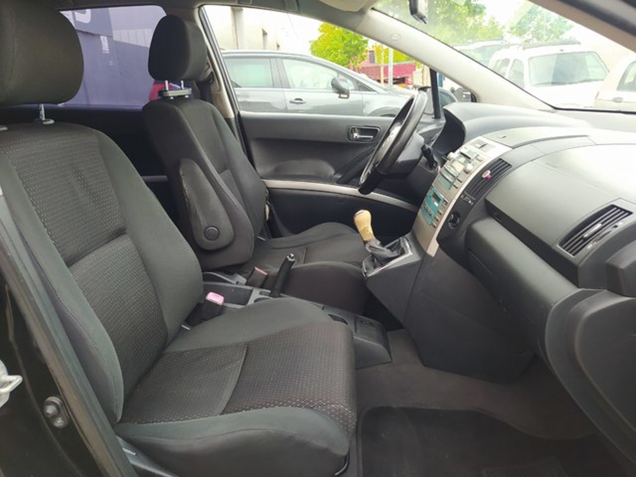 TOYOTA Corolla Verso