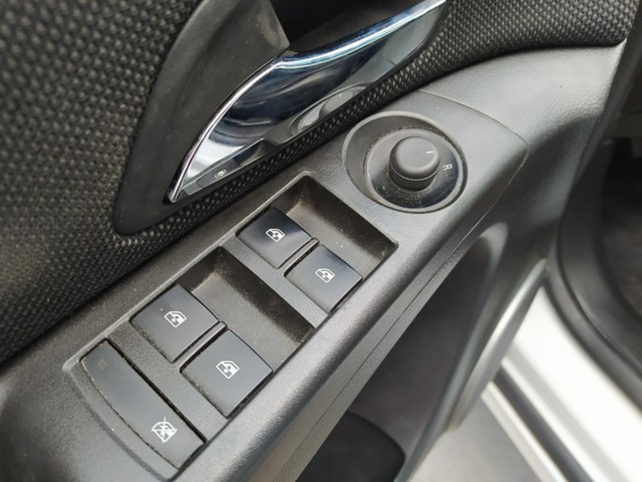 CHEVROLET Cruze