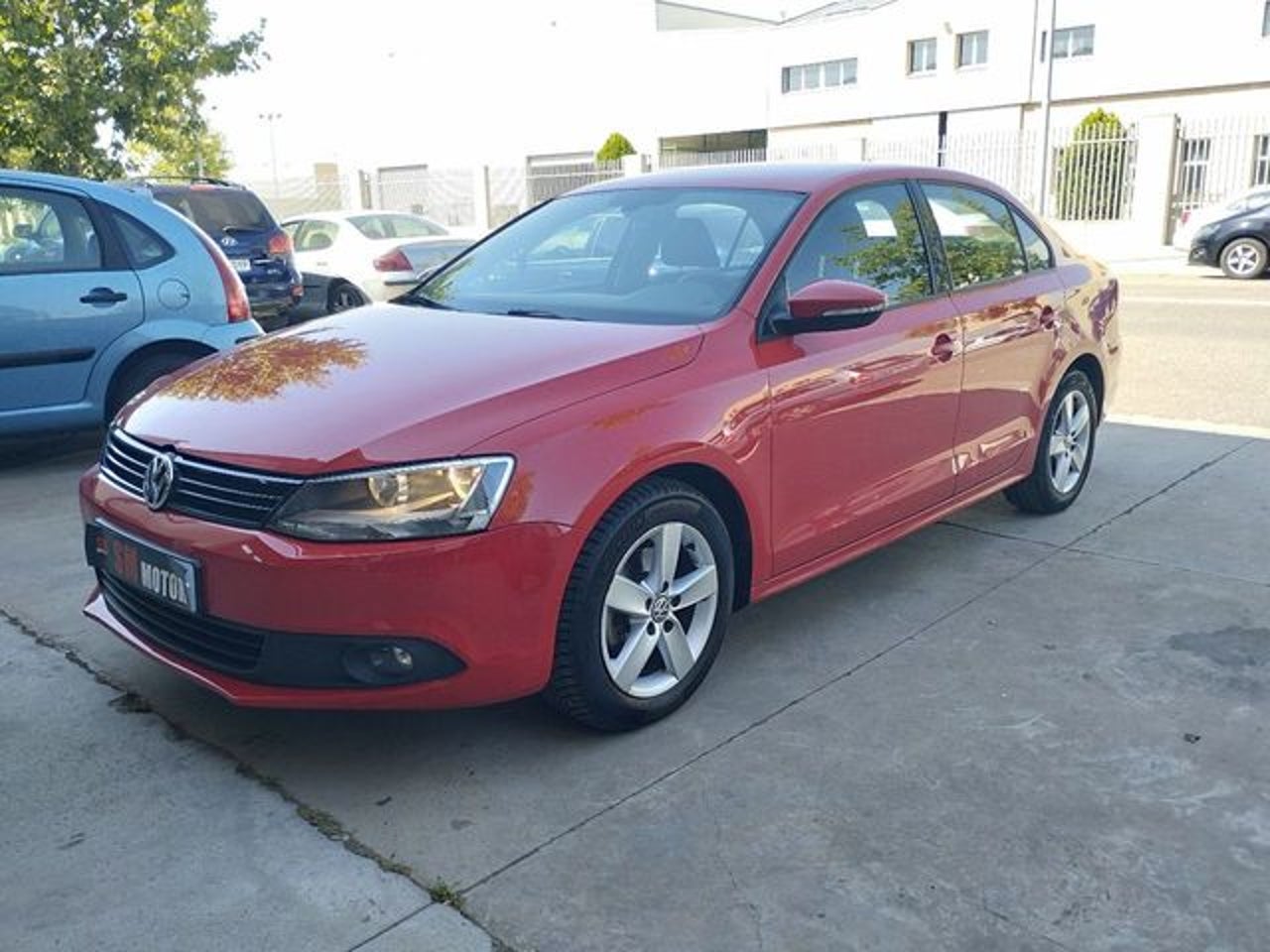 VOLKSWAGEN Jetta