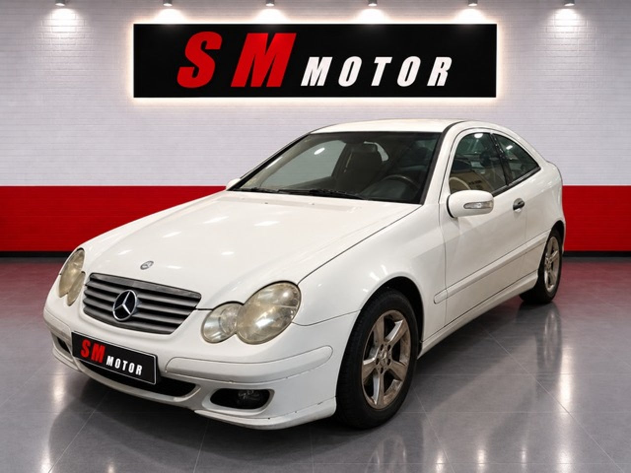 MERCEDES-BENZ Clase C
