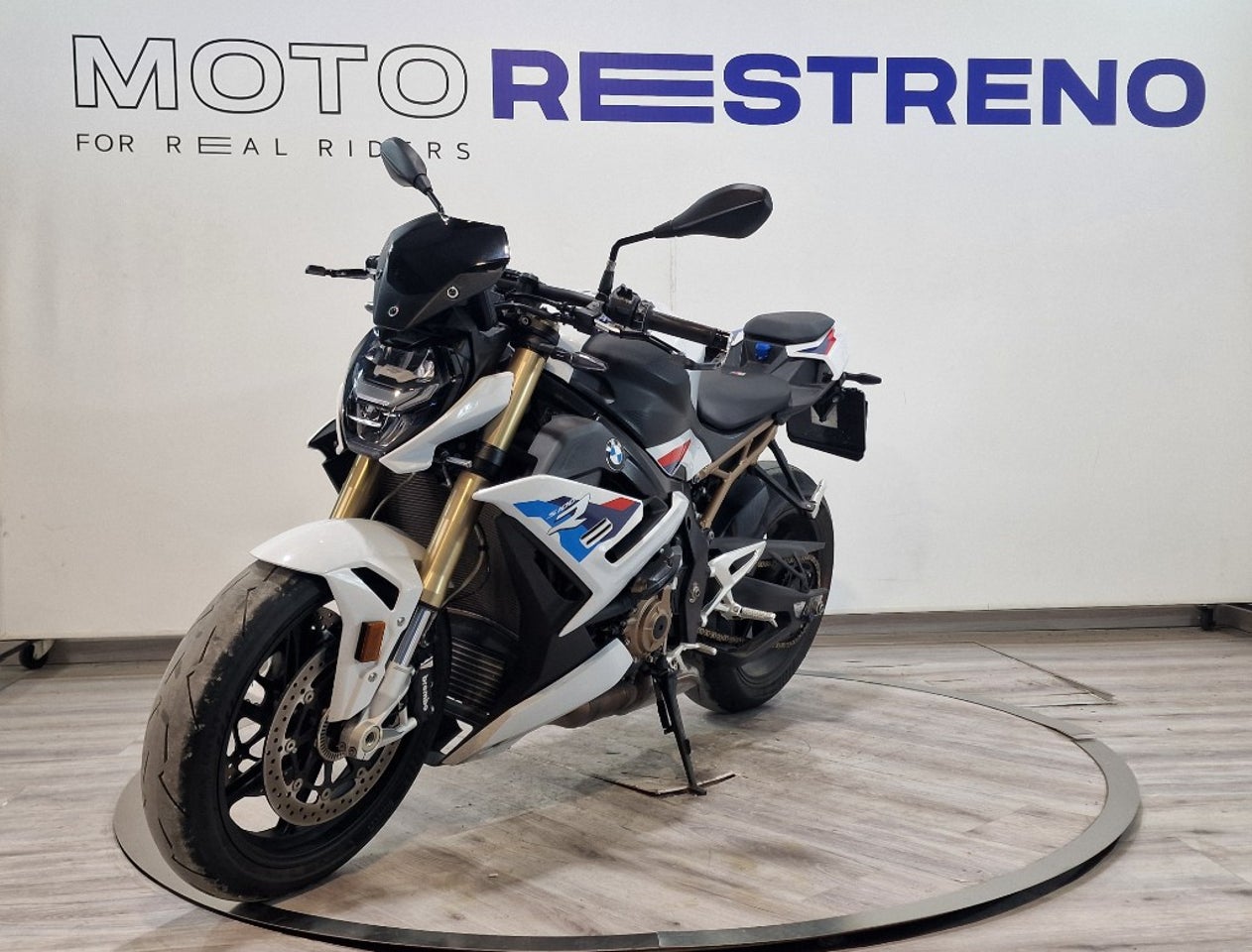 Ver moto BMW S 1000 RVersión 2021 - 2024
