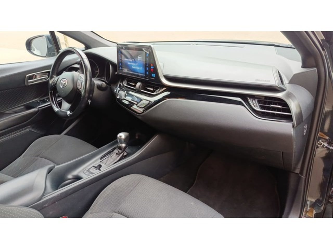 TOYOTA CHR