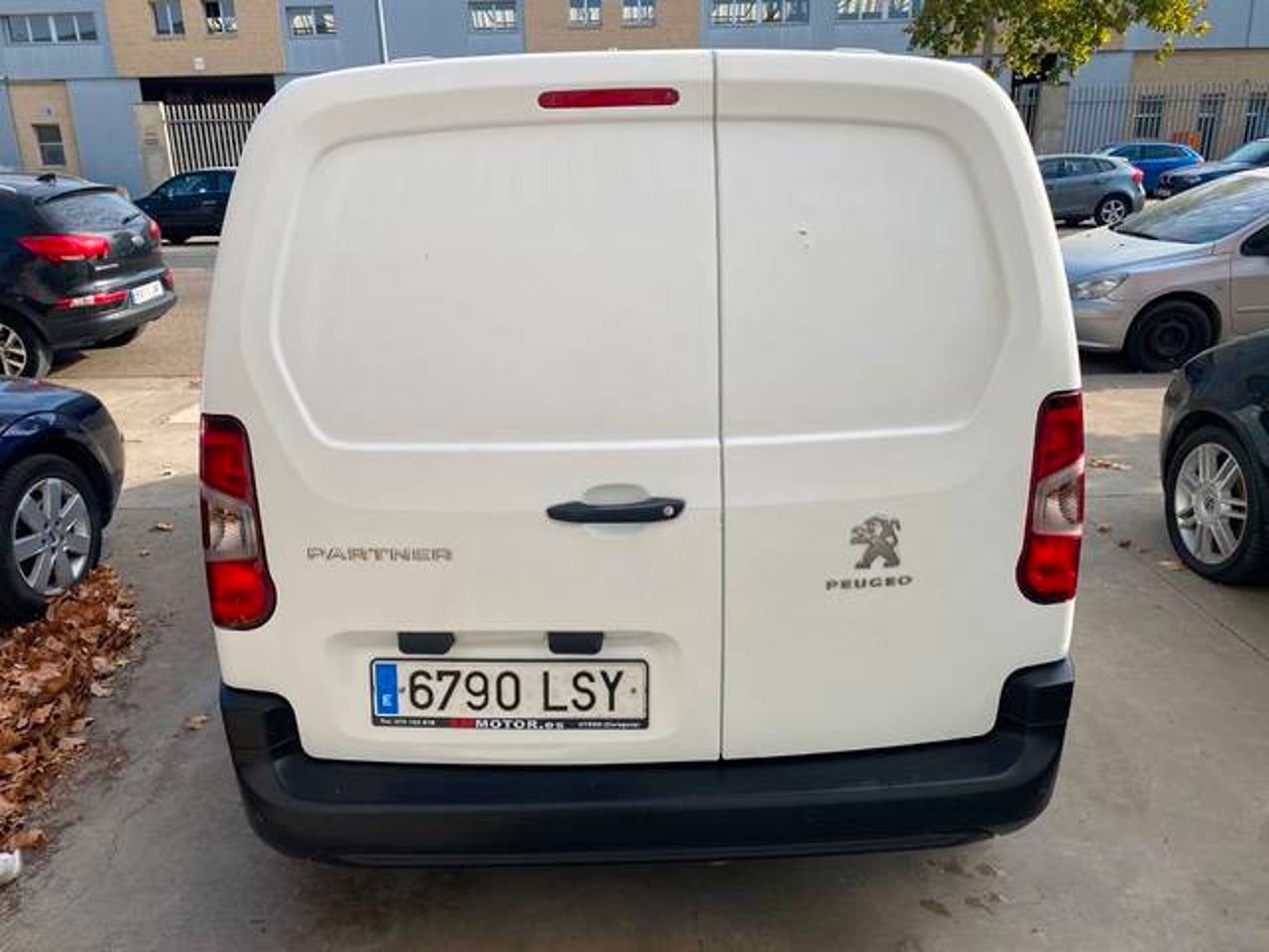 PEUGEOT Partner