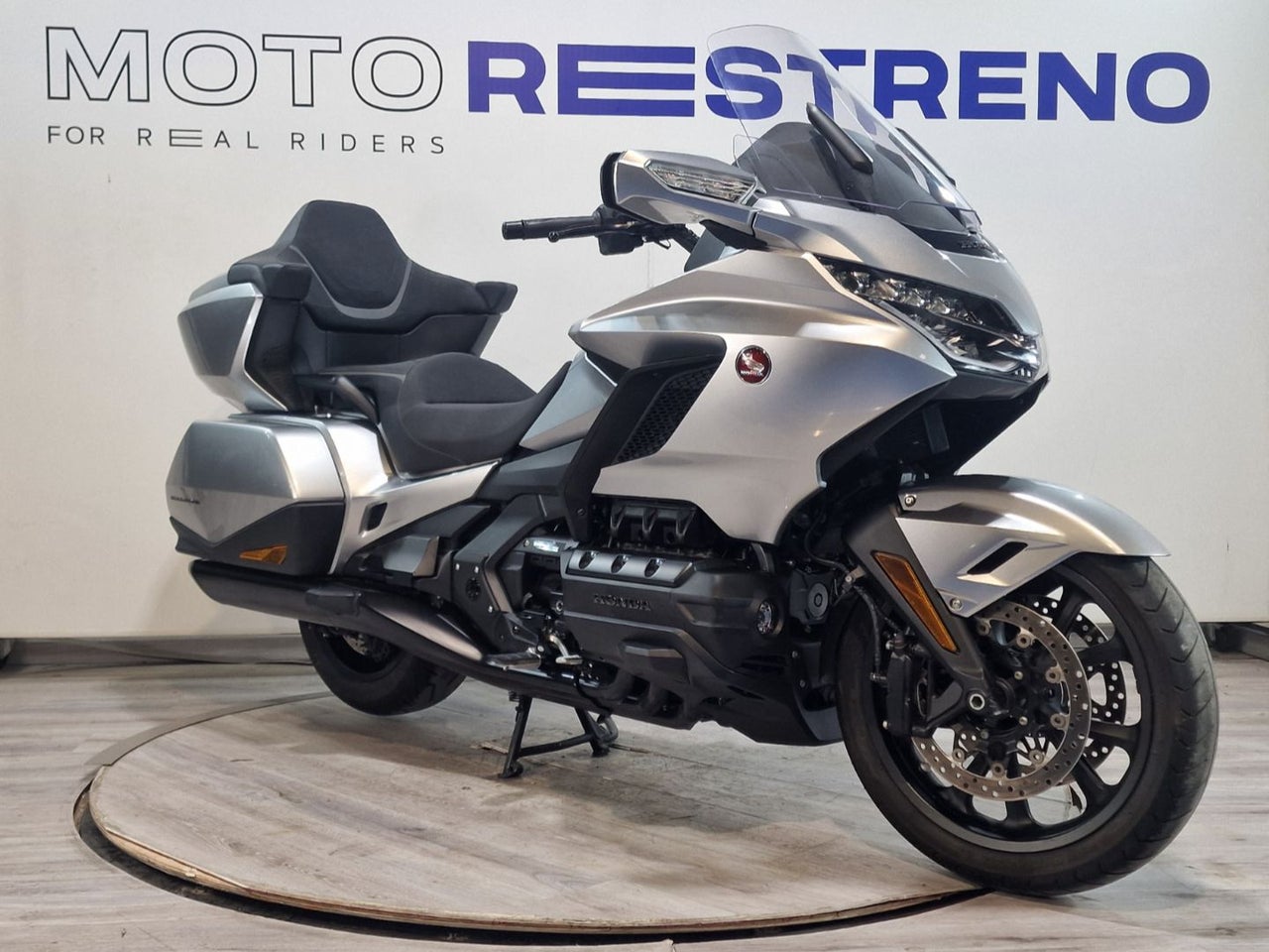 Ver moto HONDA GOLD WINGDCT