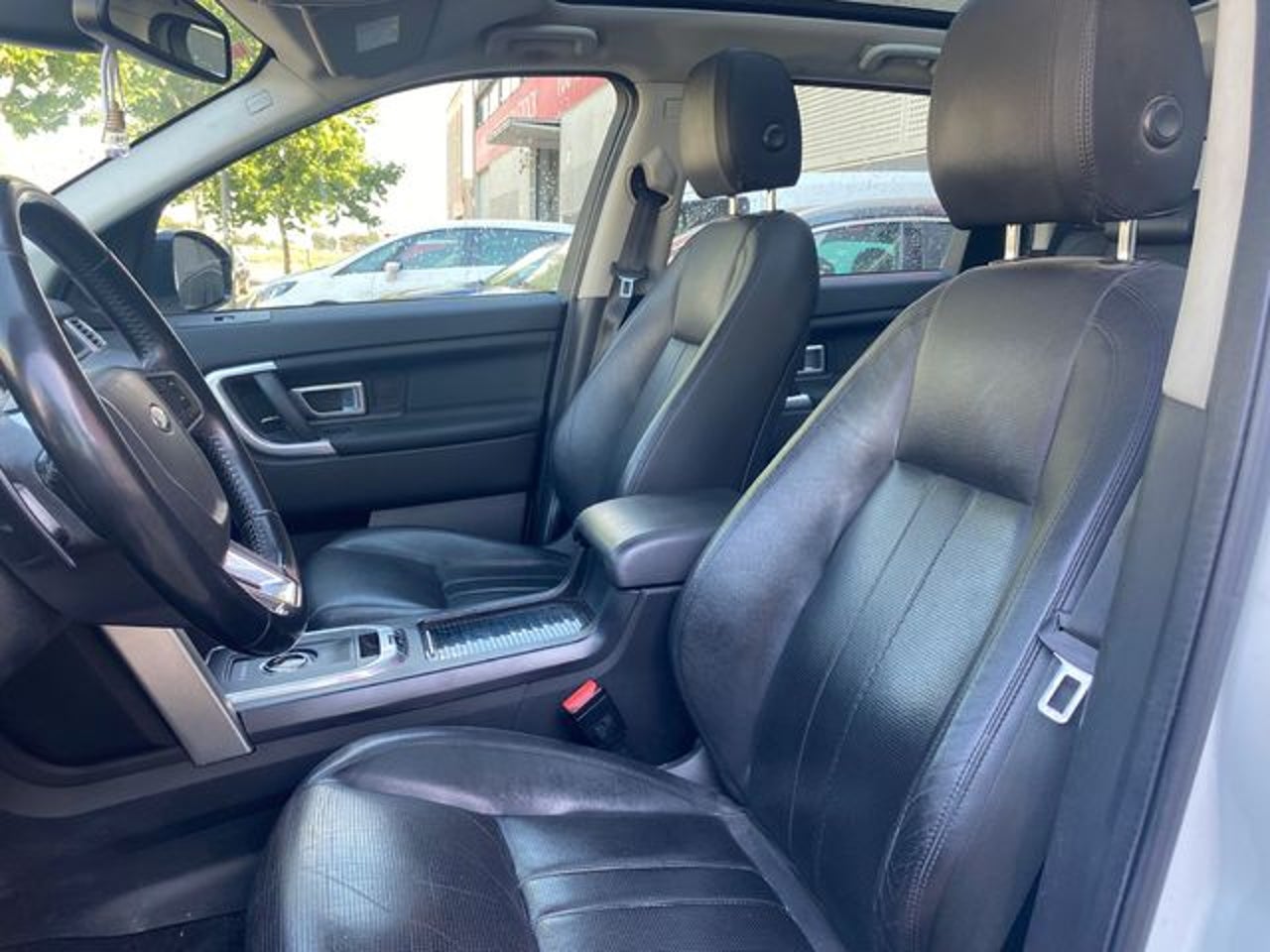 LAND-ROVER Discovery Sport