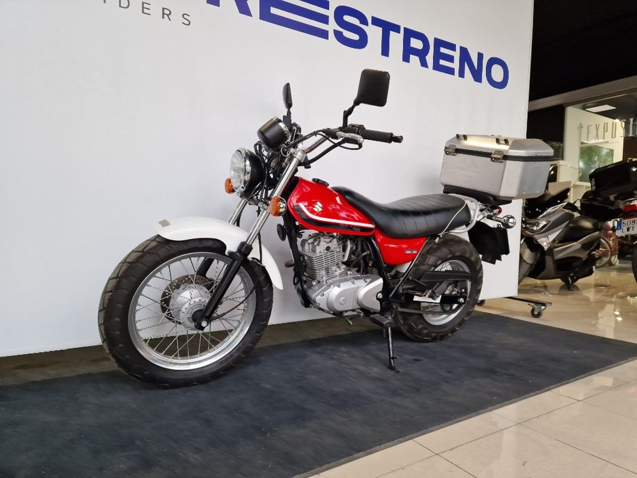Ver moto SUZUKI VANVAN 125Versión 2010 - 2016