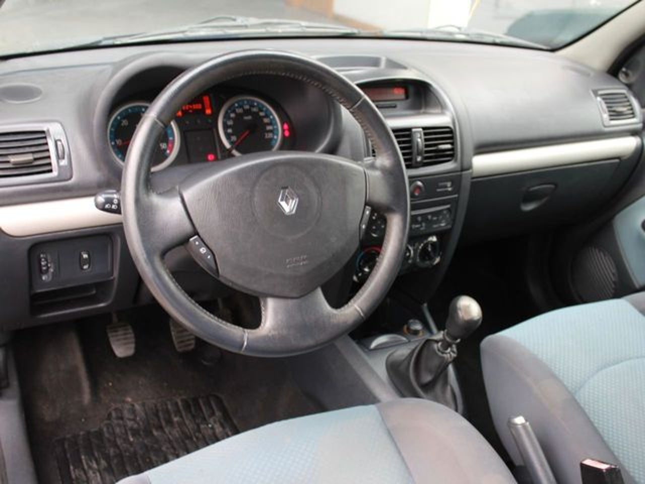 RENAULT Clio