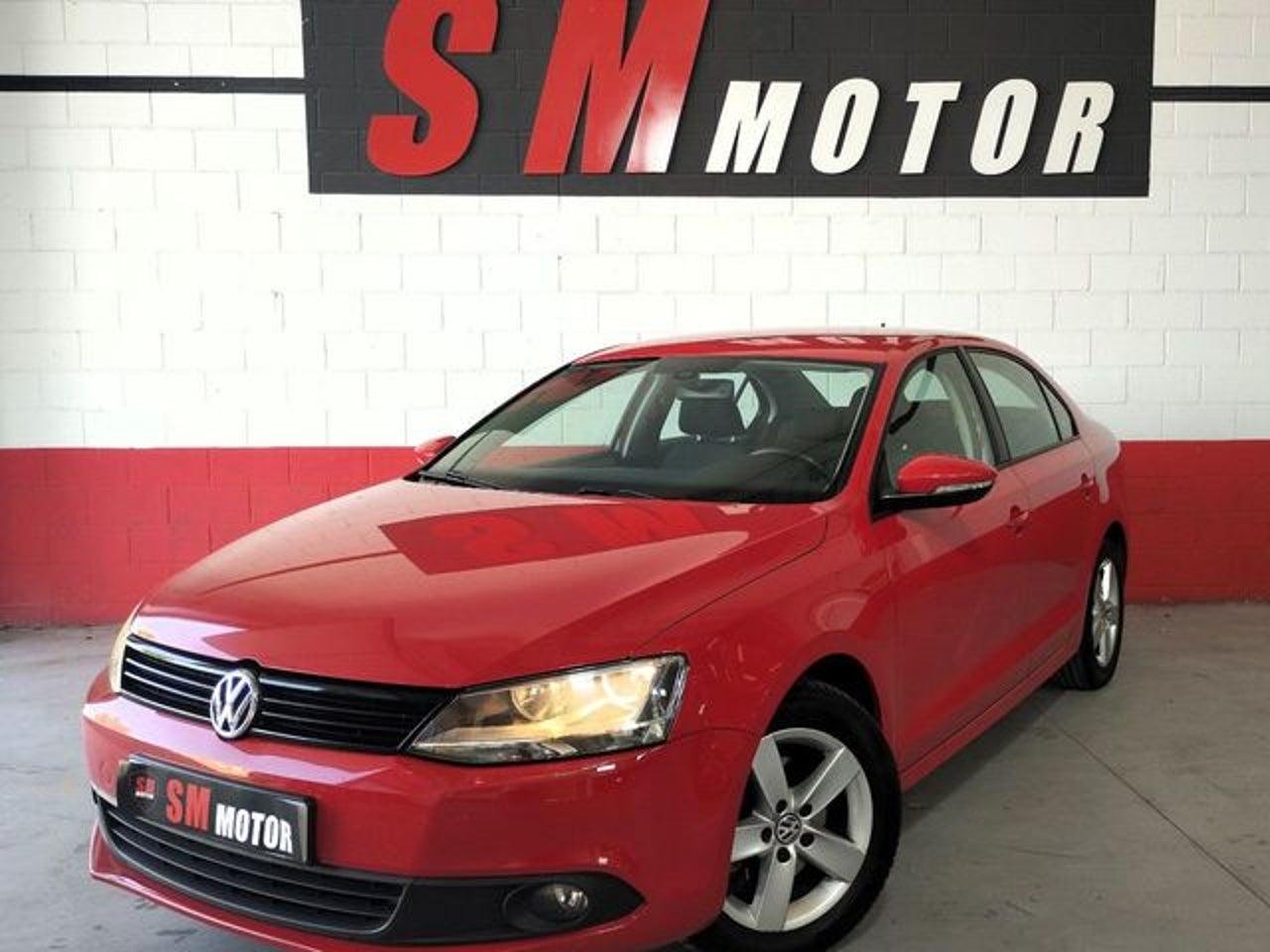 VOLKSWAGEN Jetta
