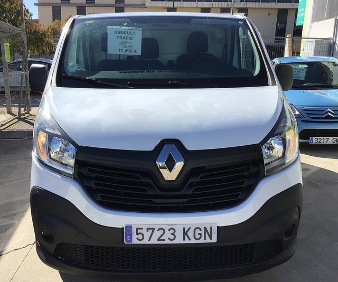 RENAULT Trafic