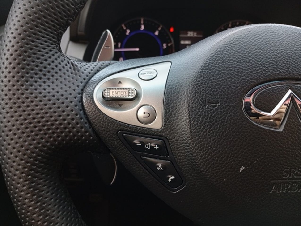 INFINITI FX