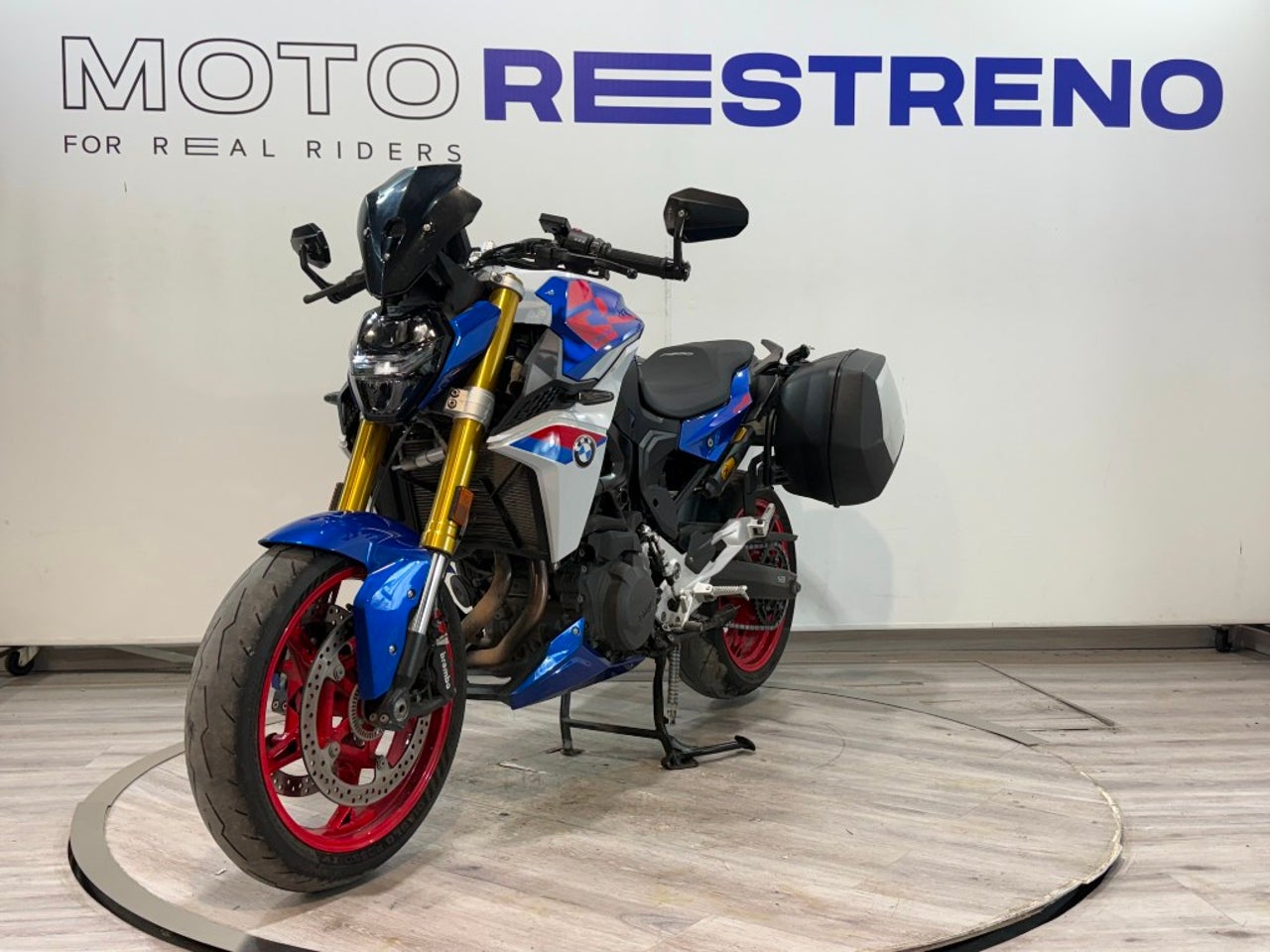 Ver moto BMW F 900 RVersión 2020