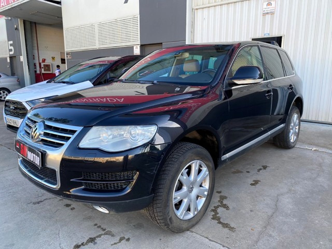 VOLKSWAGEN Touareg