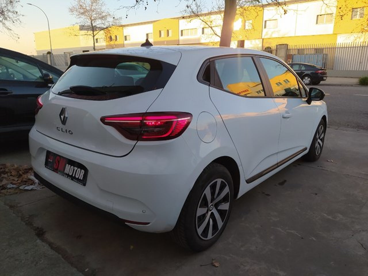 RENAULT Clio