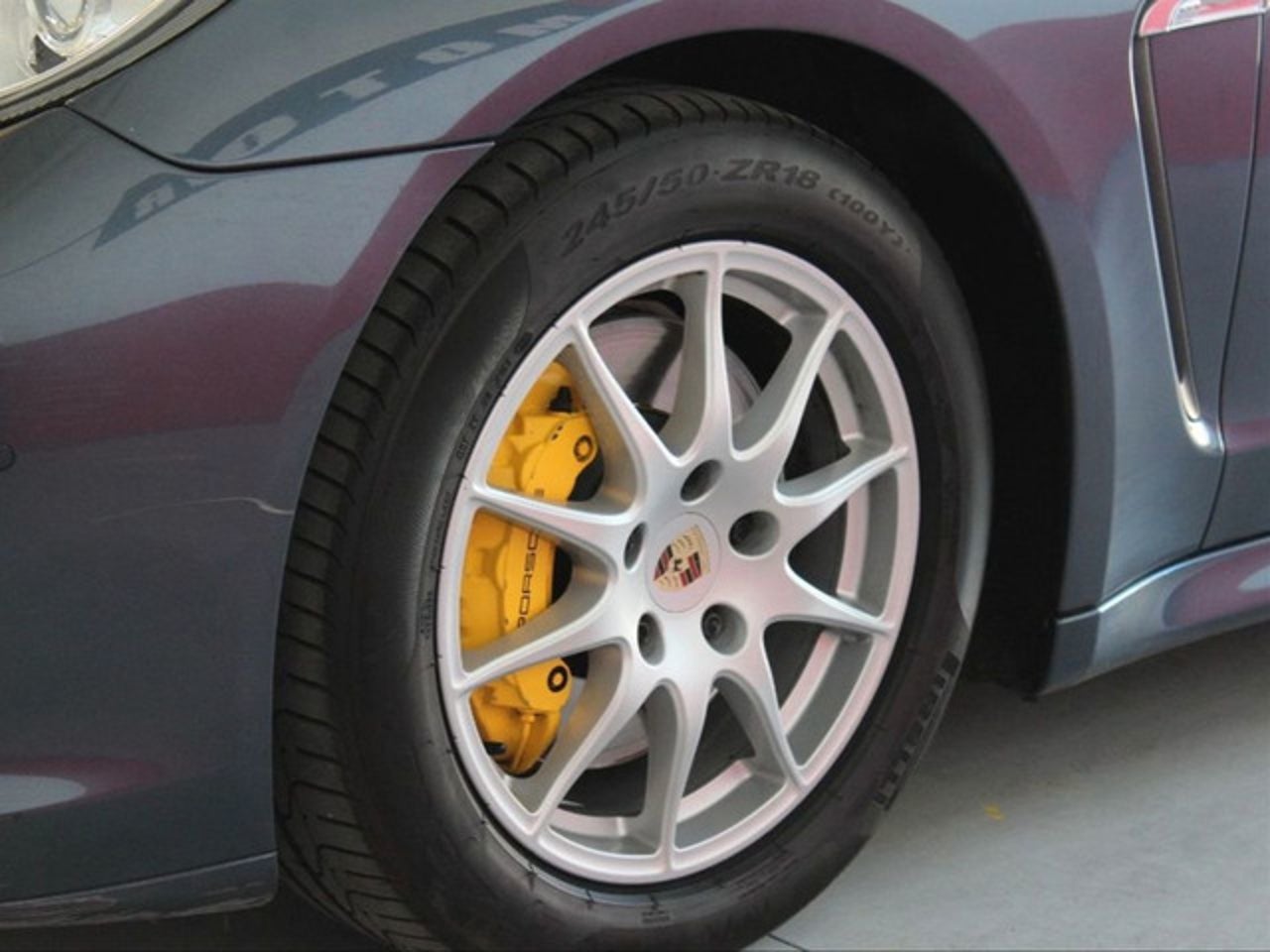 PORSCHE Panamera
